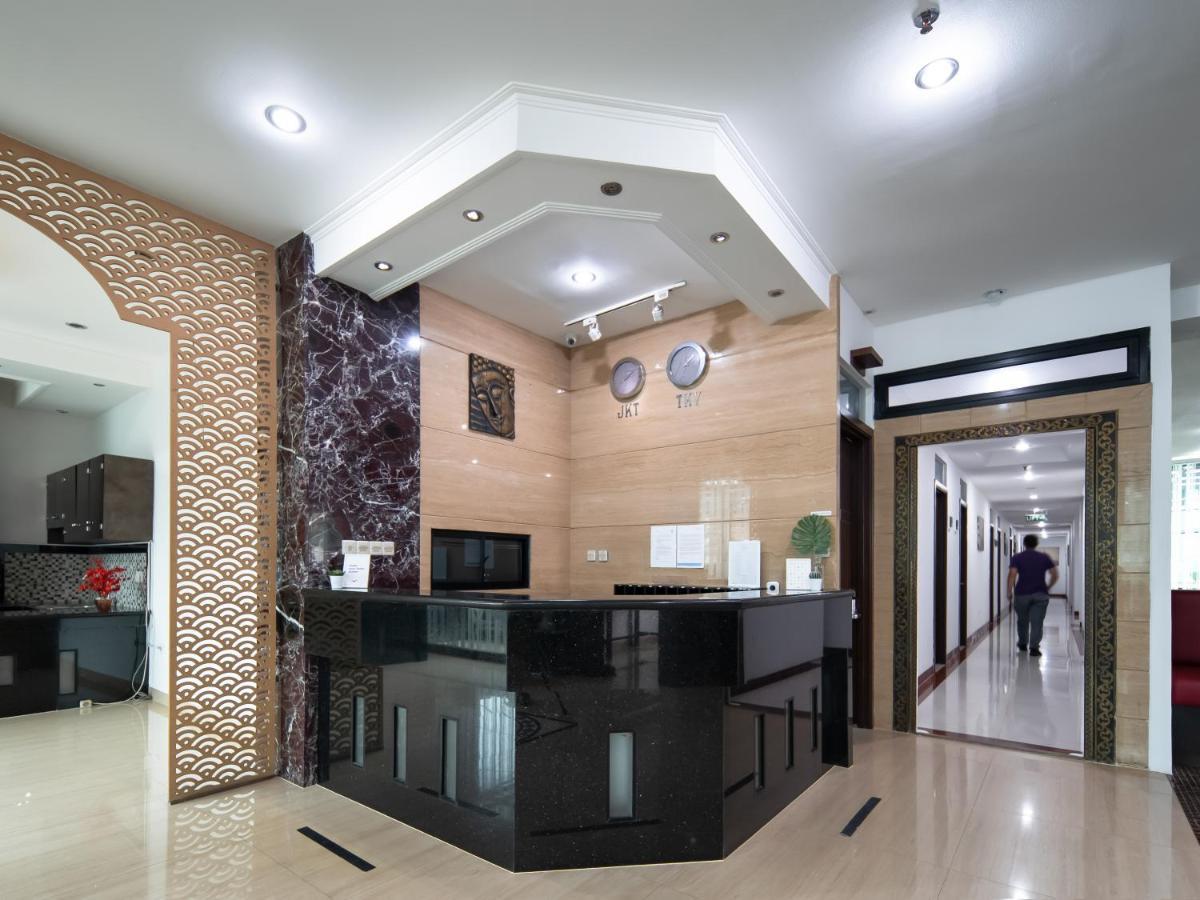 Cove Taman Aparthotel Jakarta Buitenkant foto