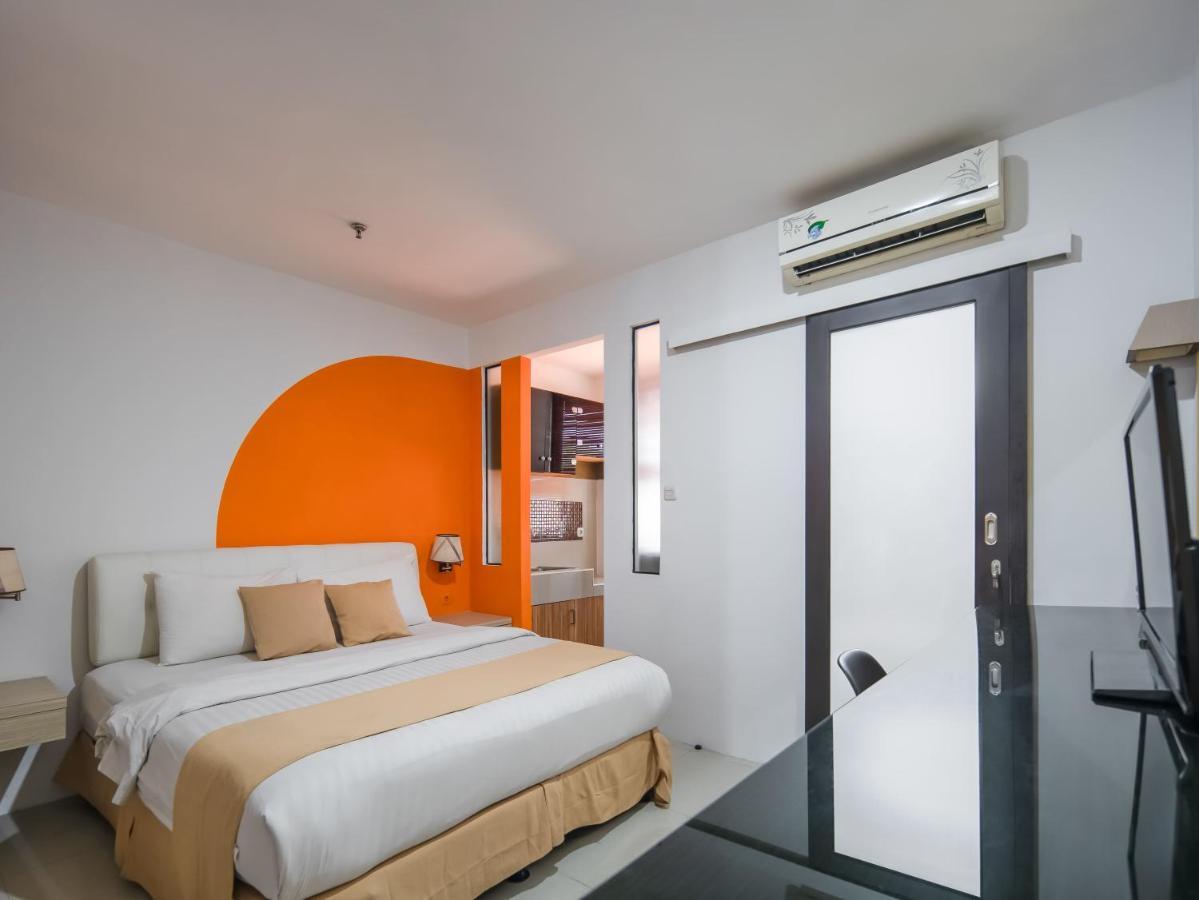 Cove Taman Aparthotel Jakarta Buitenkant foto