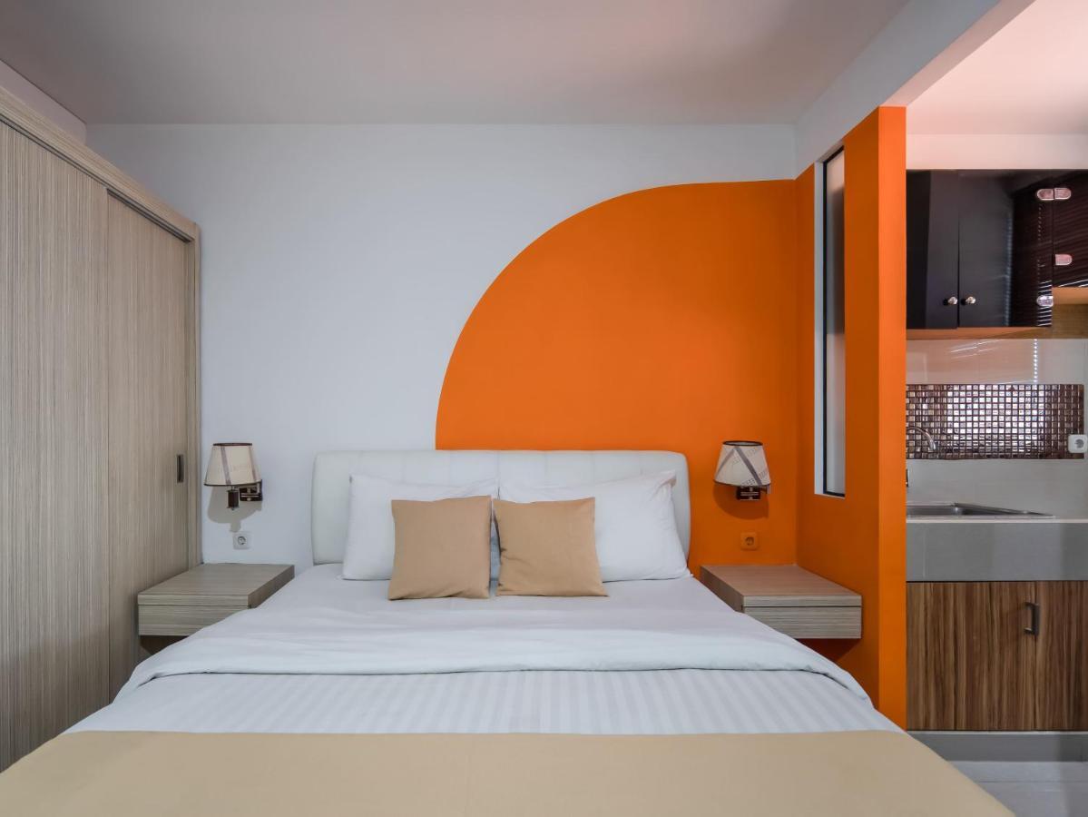 Cove Taman Aparthotel Jakarta Buitenkant foto